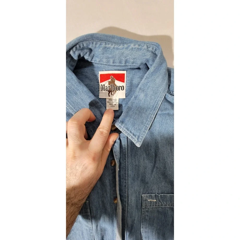 Vintage Marlboro Adventure Team Blue Denim Button Down Shirt Mens XL Made in USA